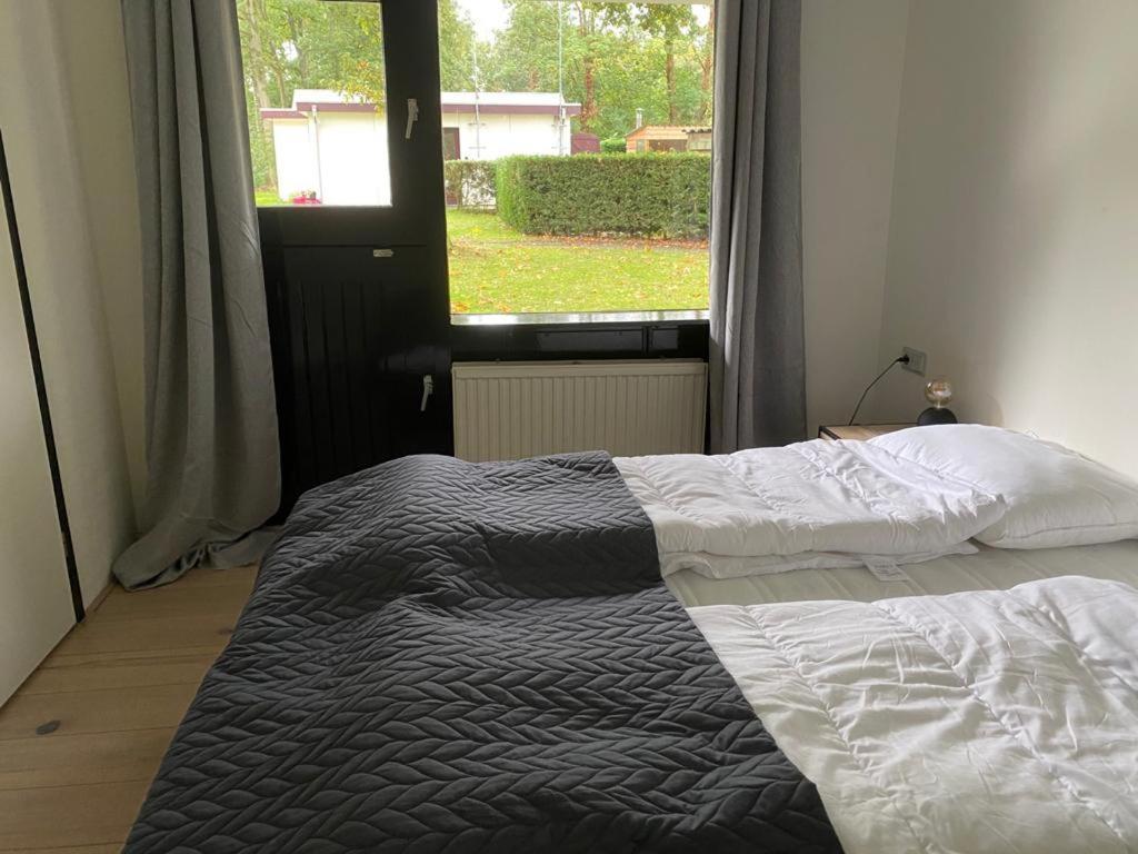 Camping De Vinkenkamp Lieren Exterior foto