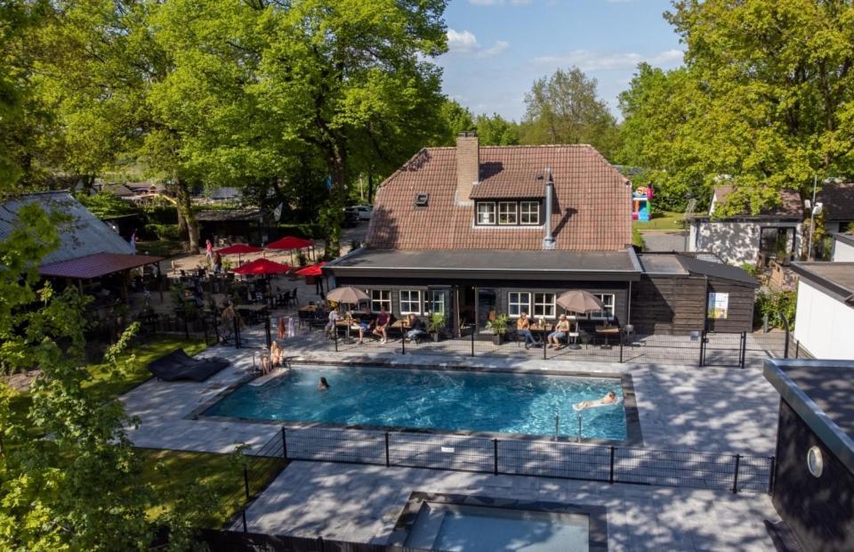Camping De Vinkenkamp Lieren Exterior foto