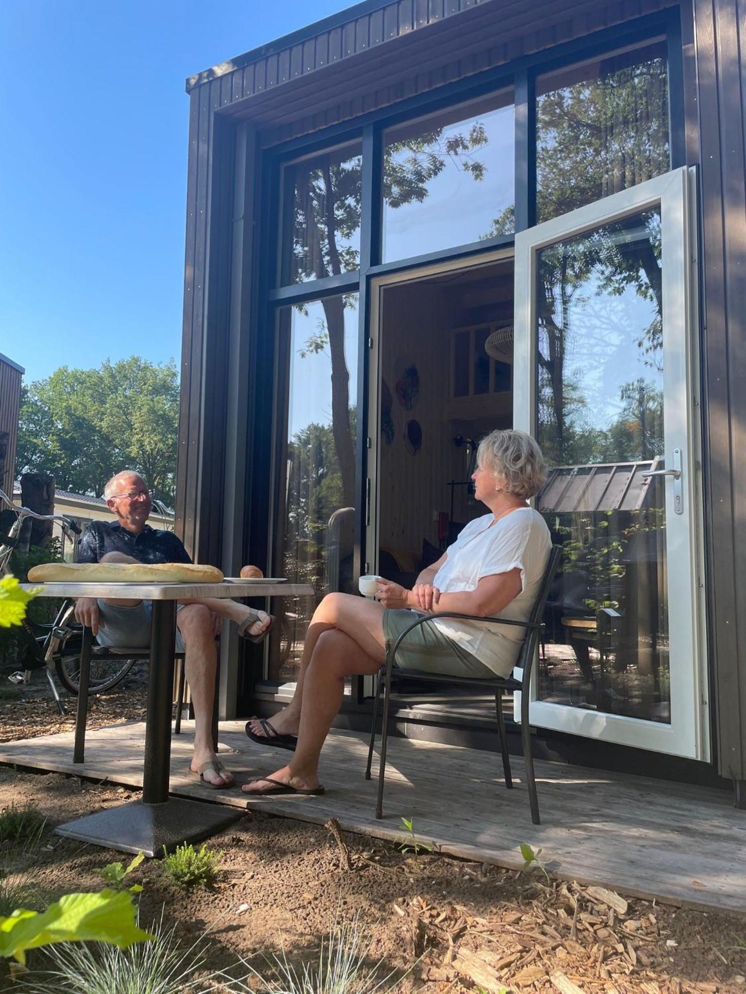 Camping De Vinkenkamp Lieren Quarto foto