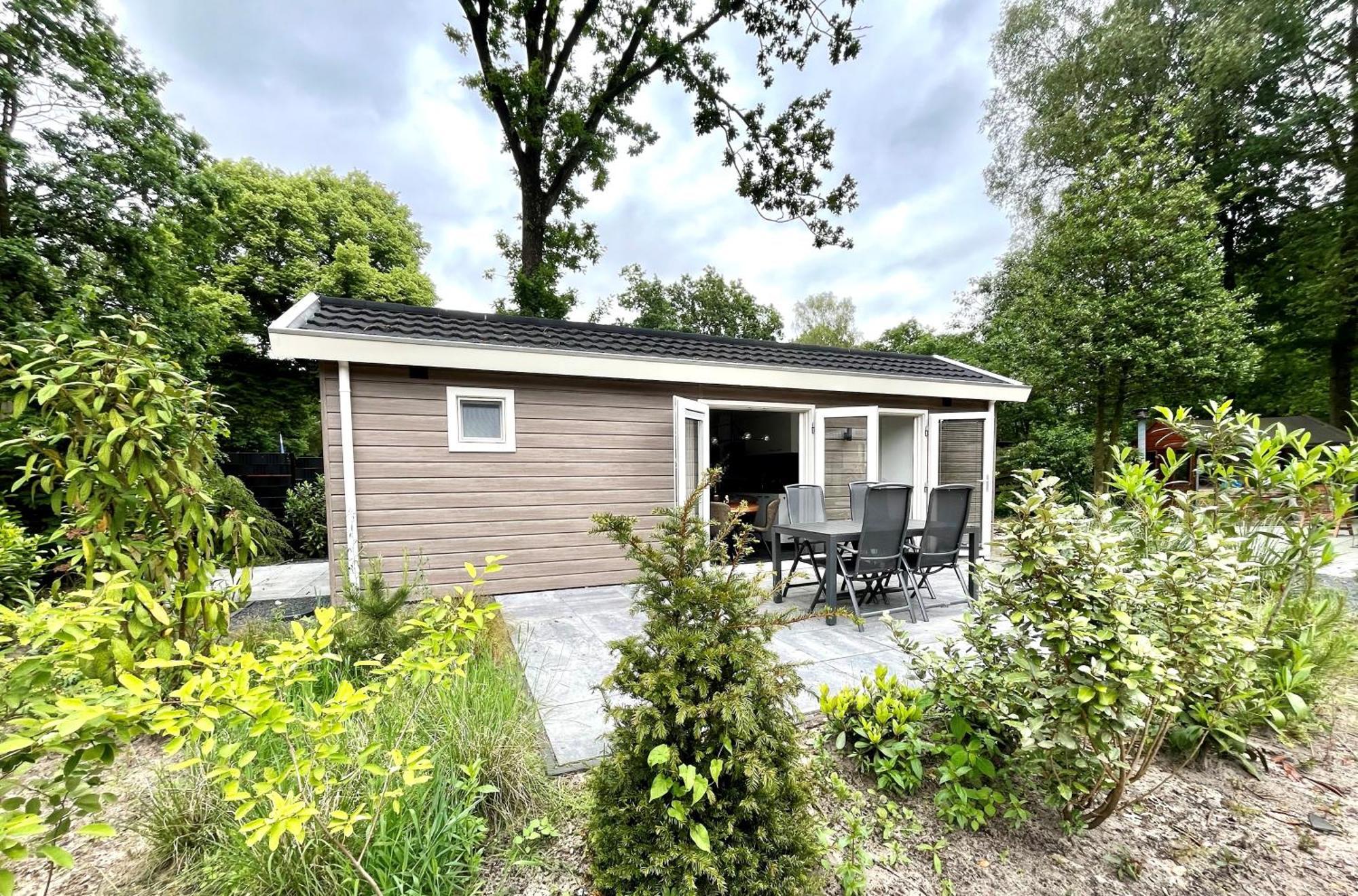 Camping De Vinkenkamp Lieren Exterior foto